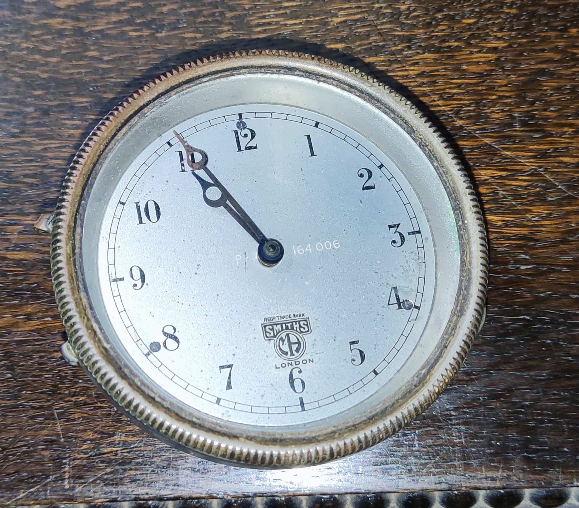 A SMITHS dashboard car clock