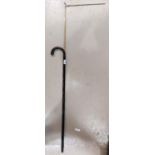 A briar walking stick with retractable horse measure