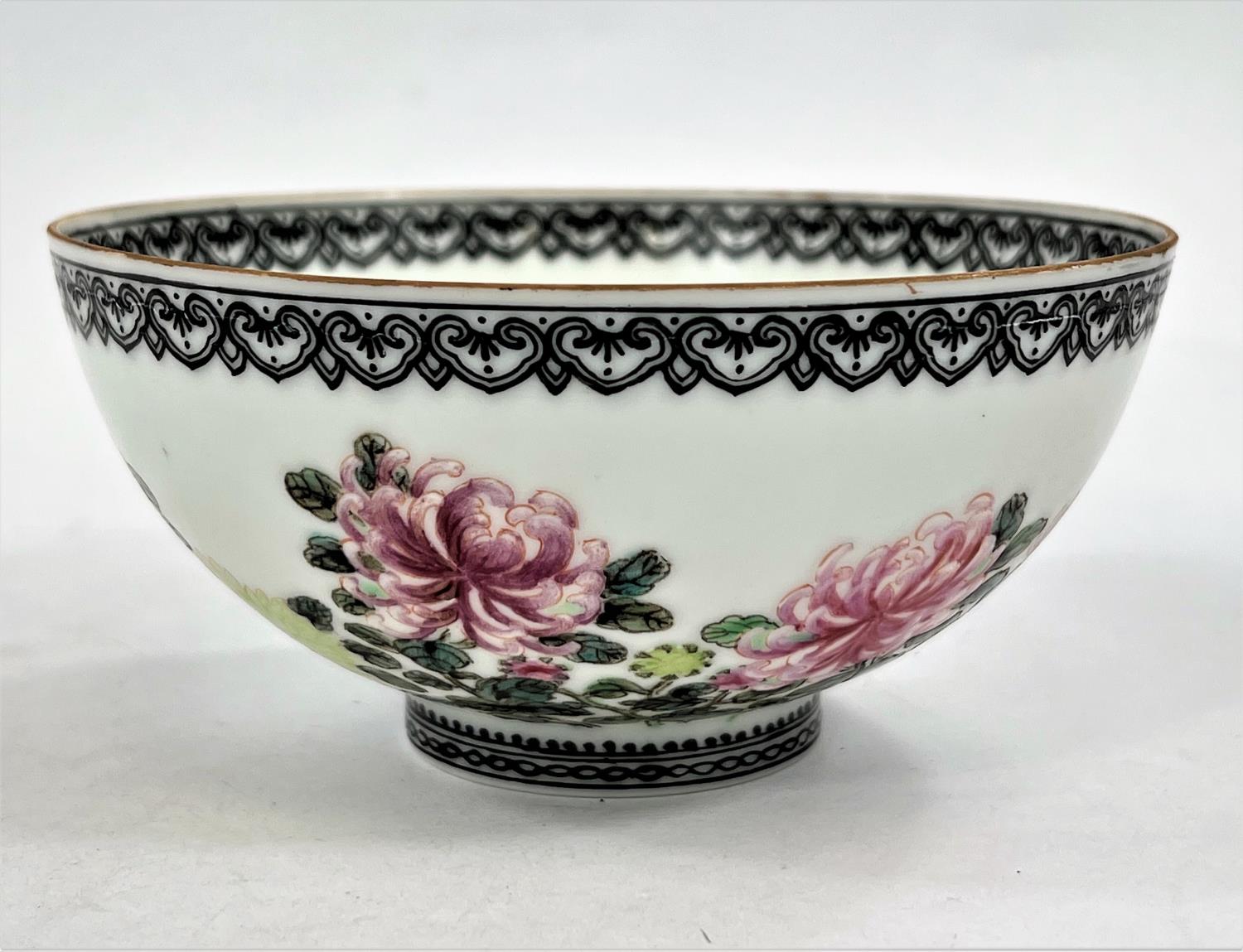 A Chinese 20th century bowl with floral decoration and seal mark to base, dia. 13cm