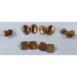 Two 9 carat hallmarked gold pairs of cufflinks; four 9 carat hallmarked gold studs, 15.5 gm