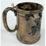 A hallmarked silver cylindrical mug with reeded border, Sheffield 1928, 4.75 oz