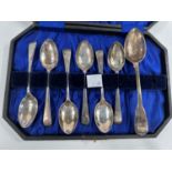 A set of 6 Old English pattern teaspoons, Birmingham 1905; a single teaspoon, 2.75oz