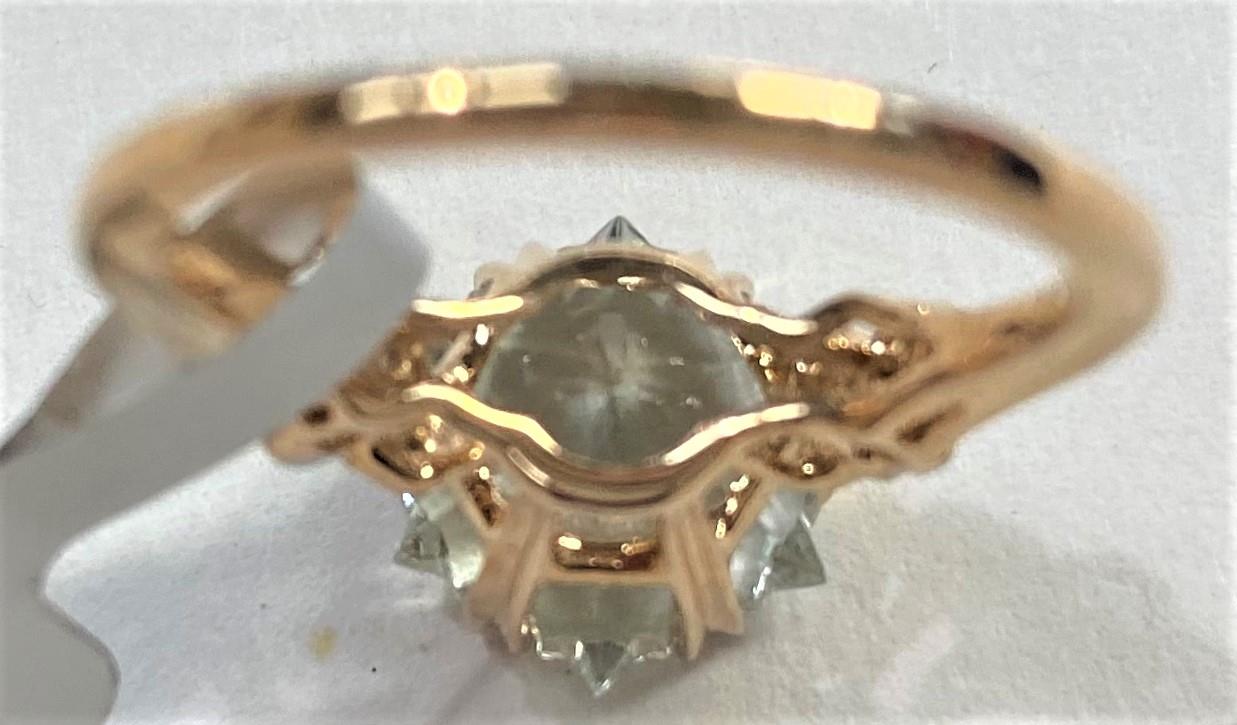 A lady's 9 carat gold dress ring set Wobito snowflake cut prasiolite stone, 4.12 carat, flanked by 4 - Image 3 of 6
