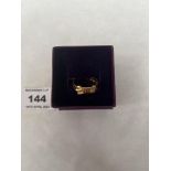 A buckle ring. In gold marked 18. 4g. Size N