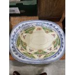 A Victorian Crimean Ribbon pattern turkey plate and four smaller oval serving dishes (5)