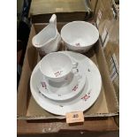 Five items of New Hall red bud pattern teaware. 1800-1810