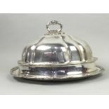 A LATE 19TH/EARLY 20TH CENTURY SILVER PLATED MEAT DISH AND COVER