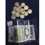 A COLLECTION OF VARIOUS COINS AND BANKNOTES