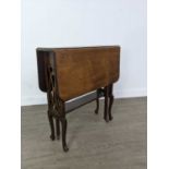 AN EARLY 20TH CENTURY MAHOGANY SUTHERLAND TEA TABLE