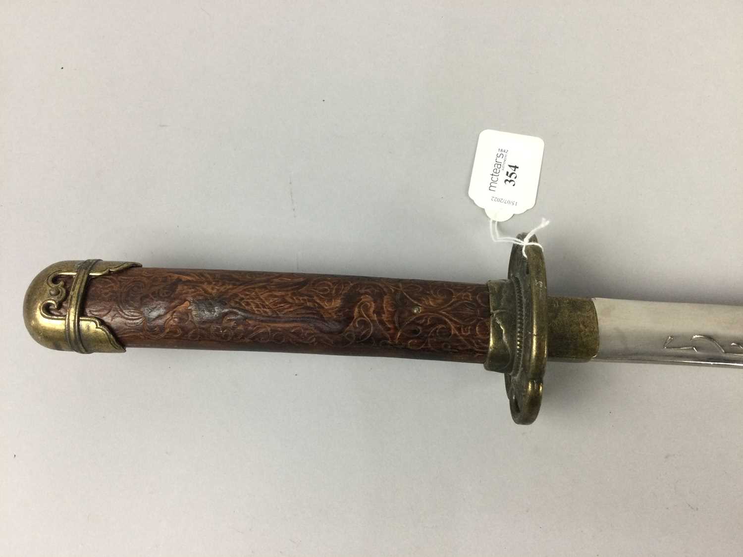 A REPRODUCTION JAPANESE SHORT SWORD
