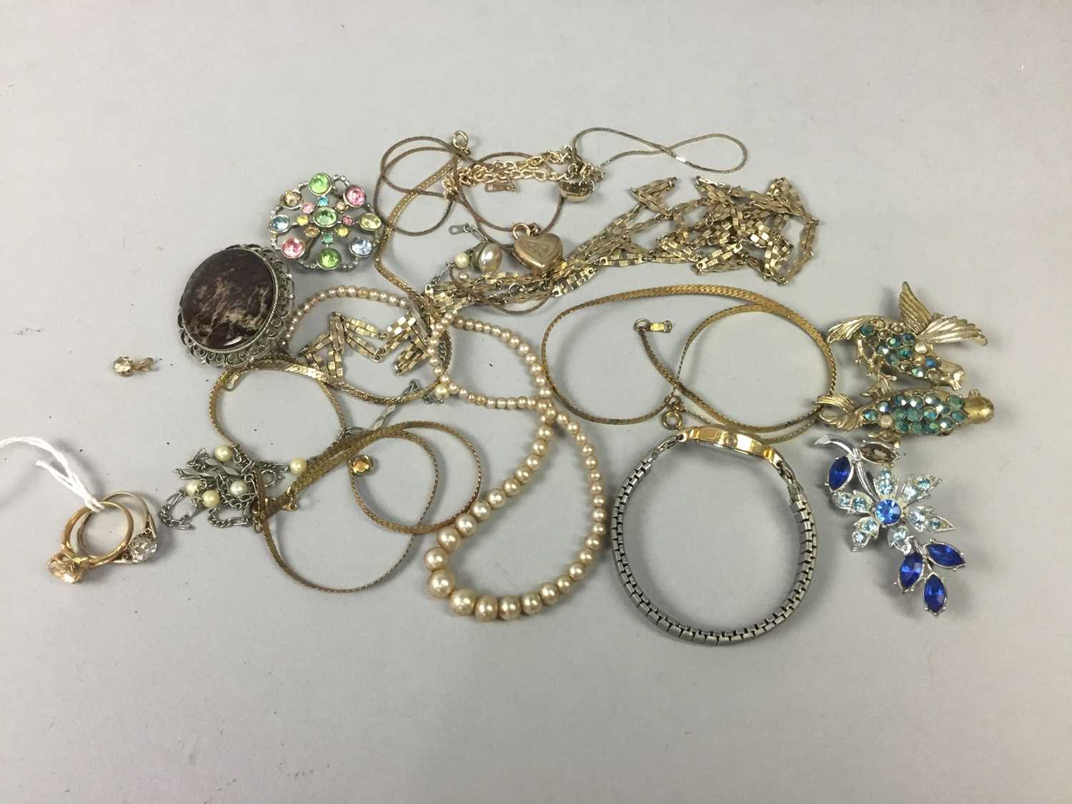 A LOT OF VARIOUS JEWELLERY - Image 2 of 2