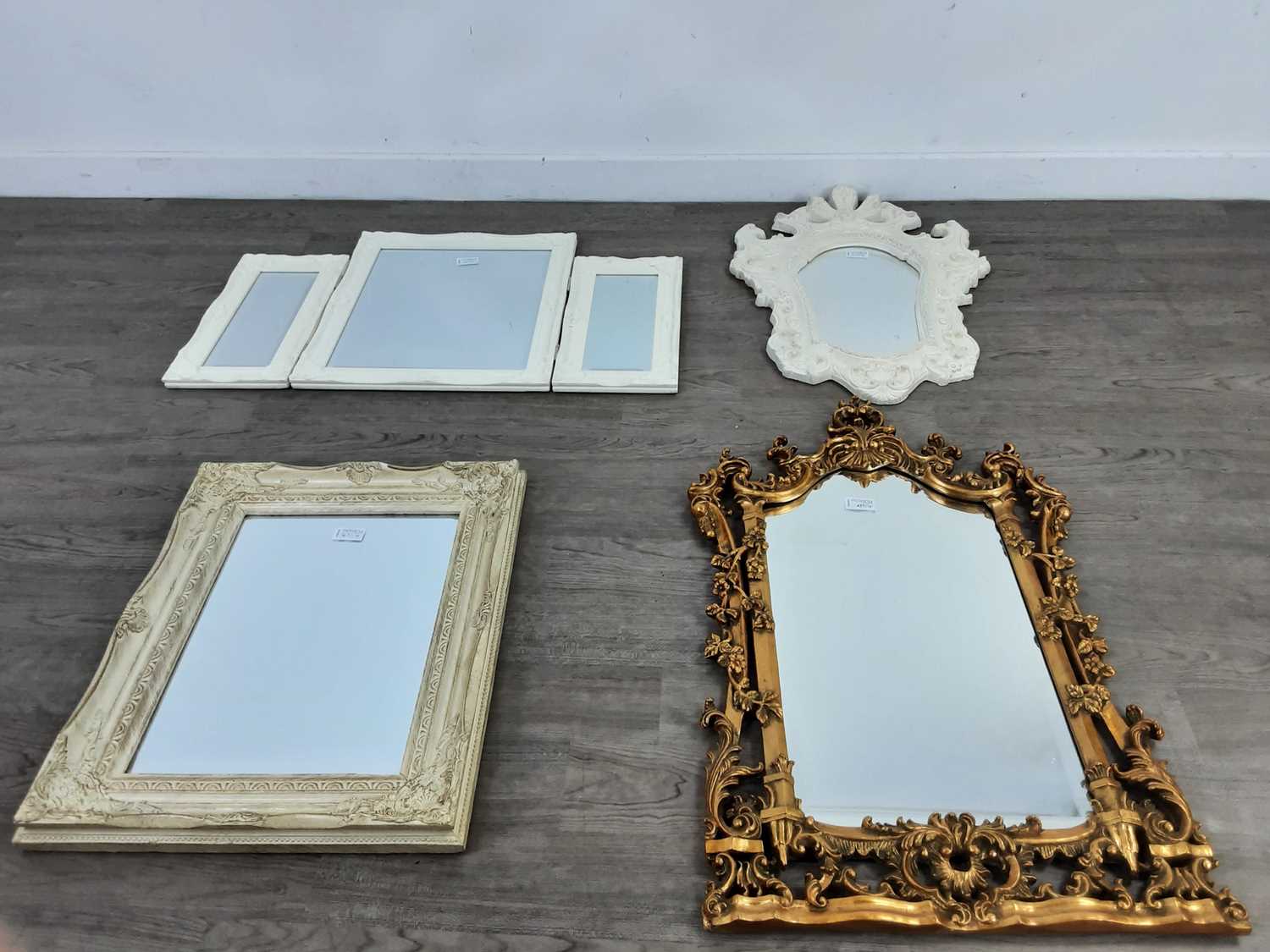 A WALL MIRROR IN GILT FRAME AND OTHER MIRRORS - Image 2 of 2