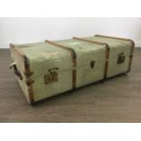 A VINTAGE TRAVELLING TRUNK