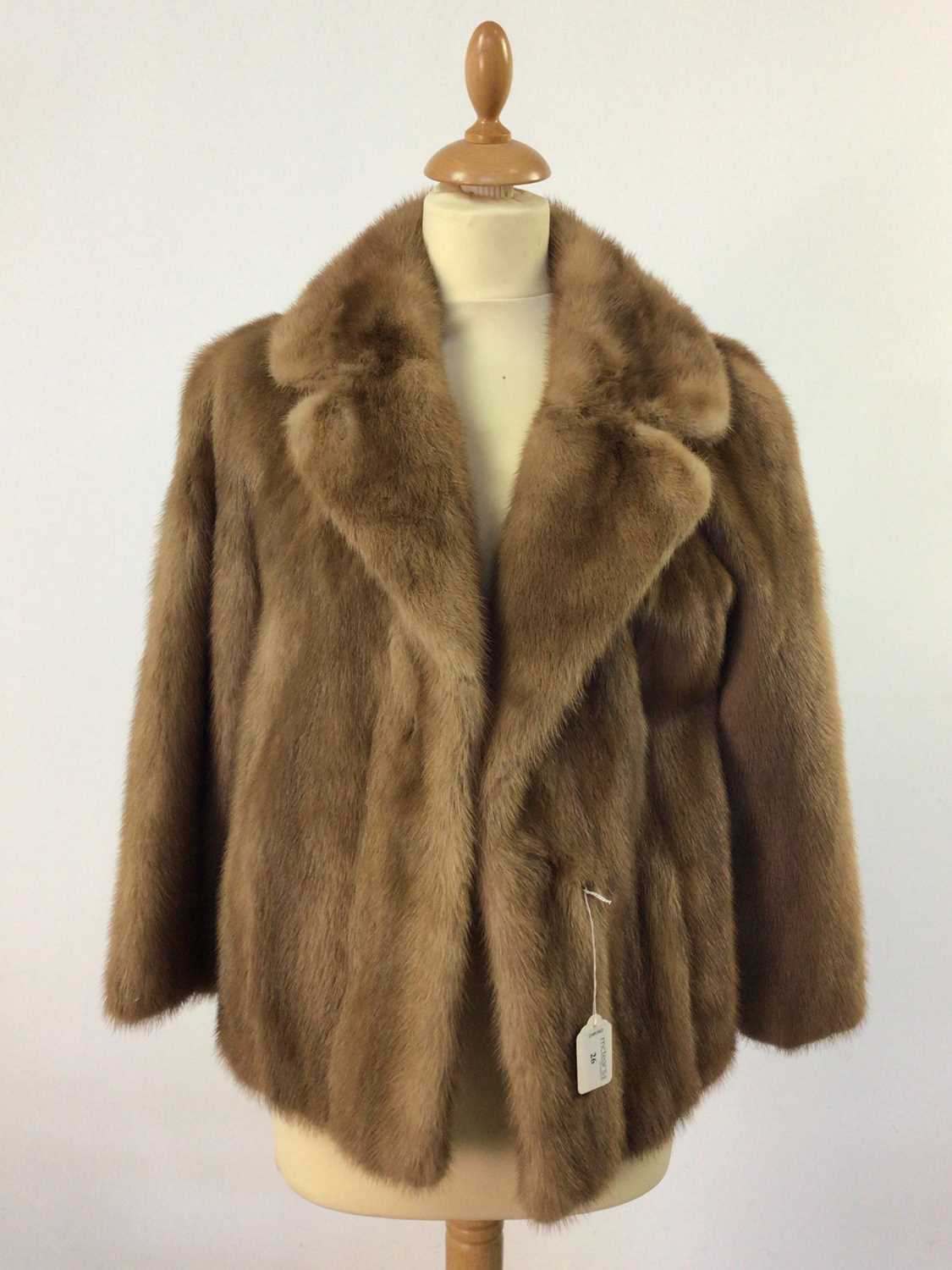 A LADY'S VINTAGE FUR JACKET