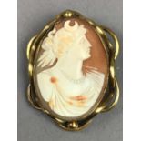 A MID VICTORIAN CAMEO BROOCH