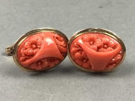 A PAIR OF CORAL CUFFLINKS