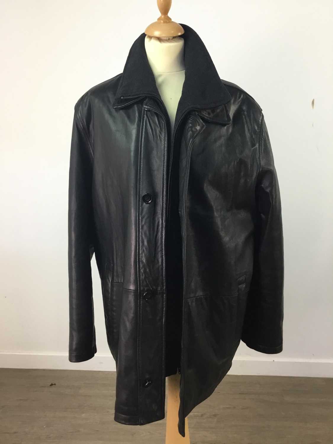 FOUR VINTAGE LEATHER JACKETS - Image 3 of 4