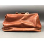 A VERA PELLE TAN LEATHER GLADSTONE BAG