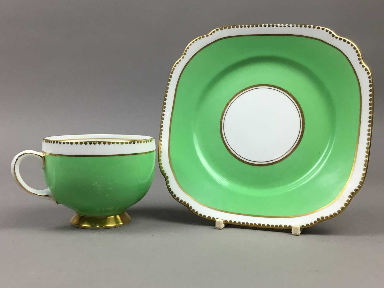 A ROYAL ALBERT PART TEA SERVICE AND OTHER TEA CHINA