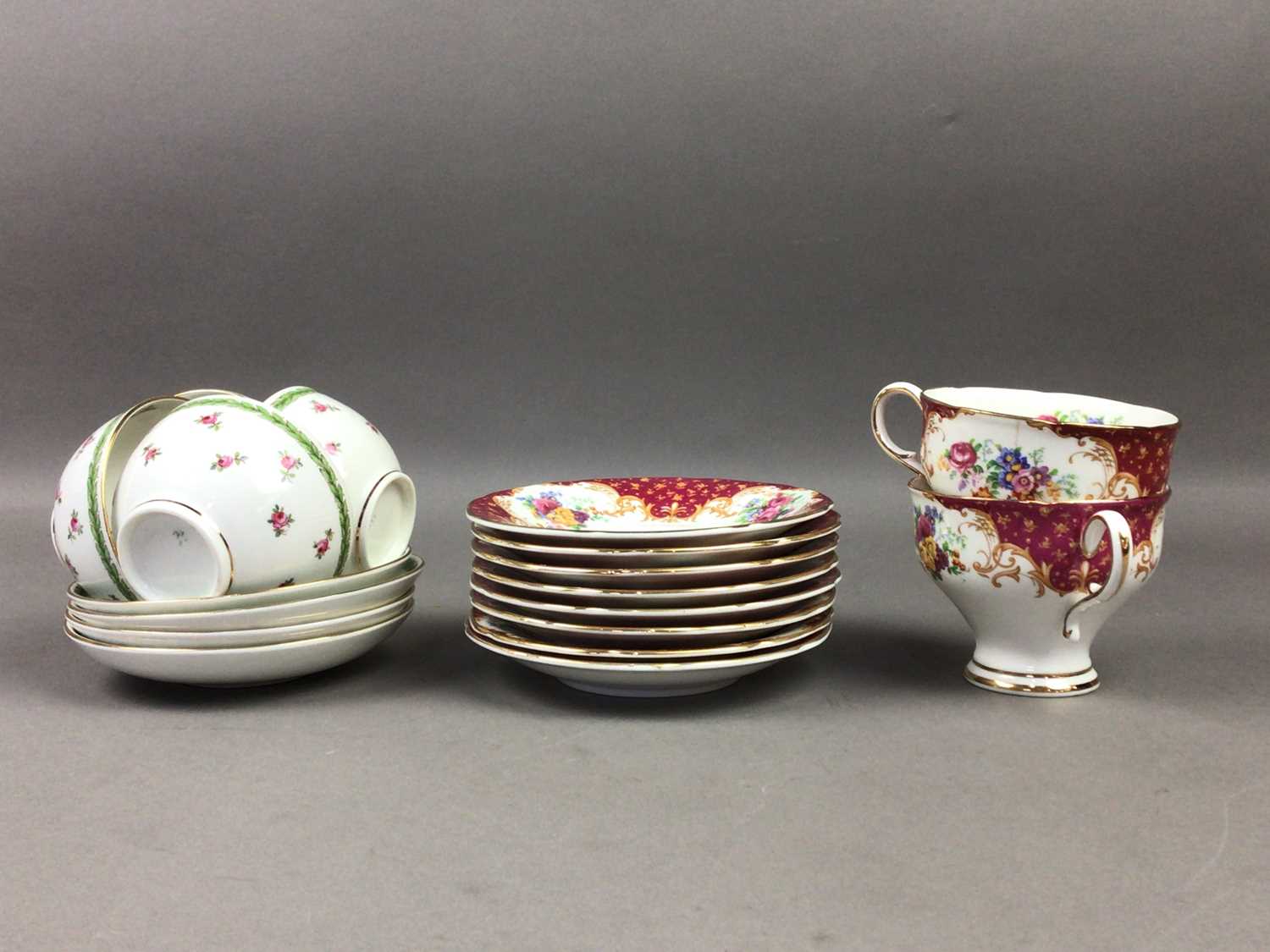 A PARAGON TEA SERVICE AND FOUR CUPS AND SAUCERS - Image 3 of 3