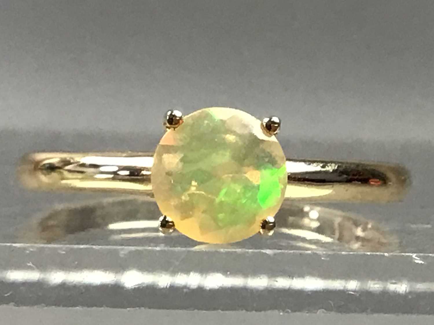 AN ETHIOPIAN OPAL RING