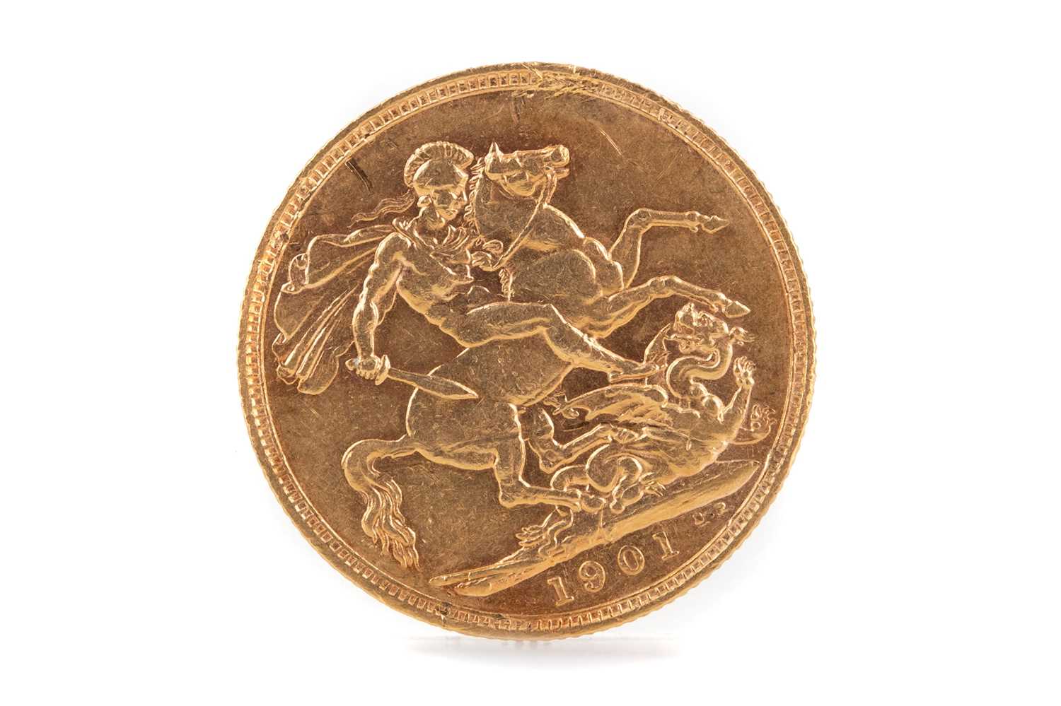 A VICTORIA GOLD SOVEREIGN DATED 1901 - Image 2 of 2