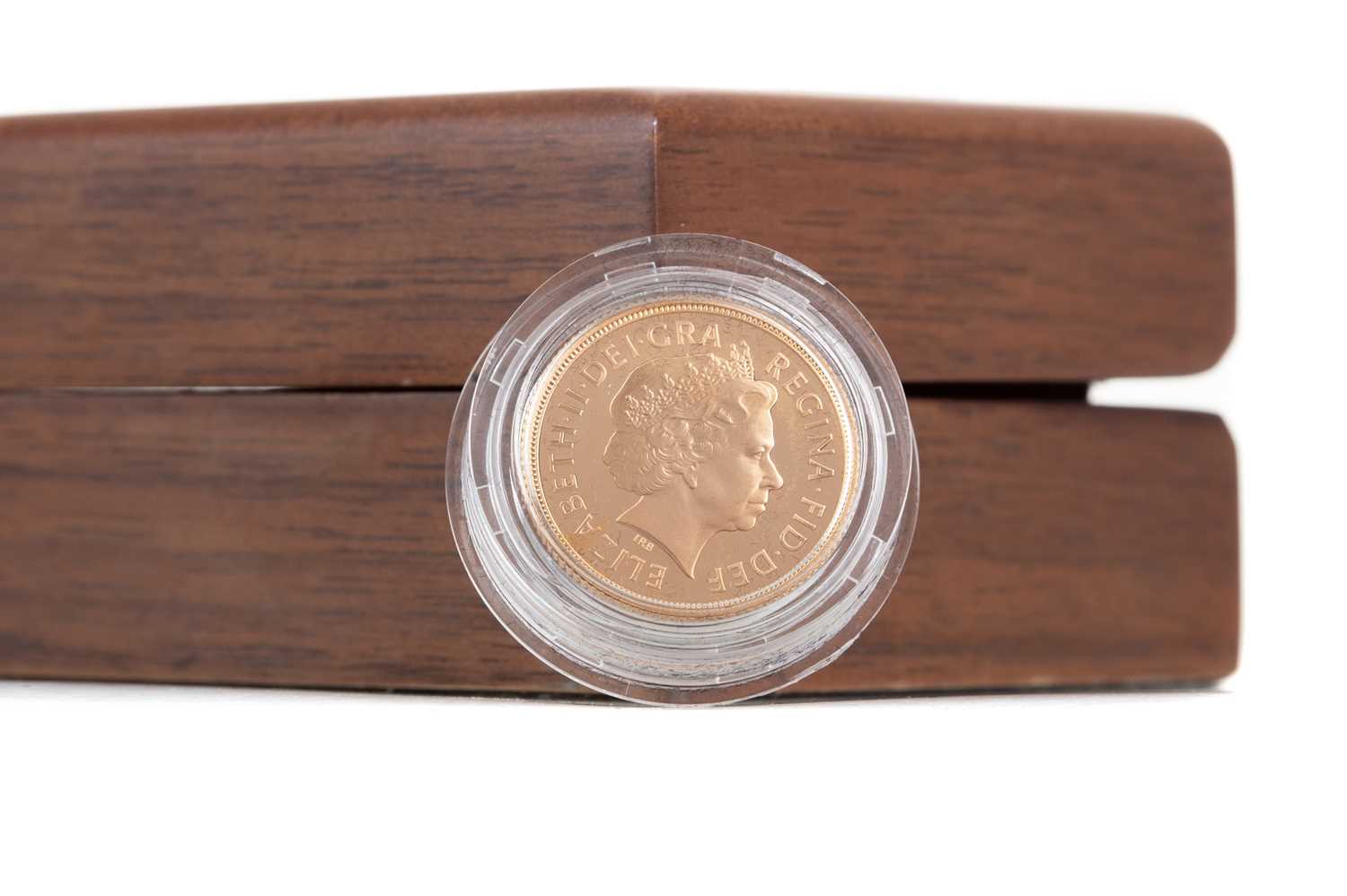 AN ELIZABETH II GOLD PROOF SOVEREIGN DATED 2008 - Image 2 of 2