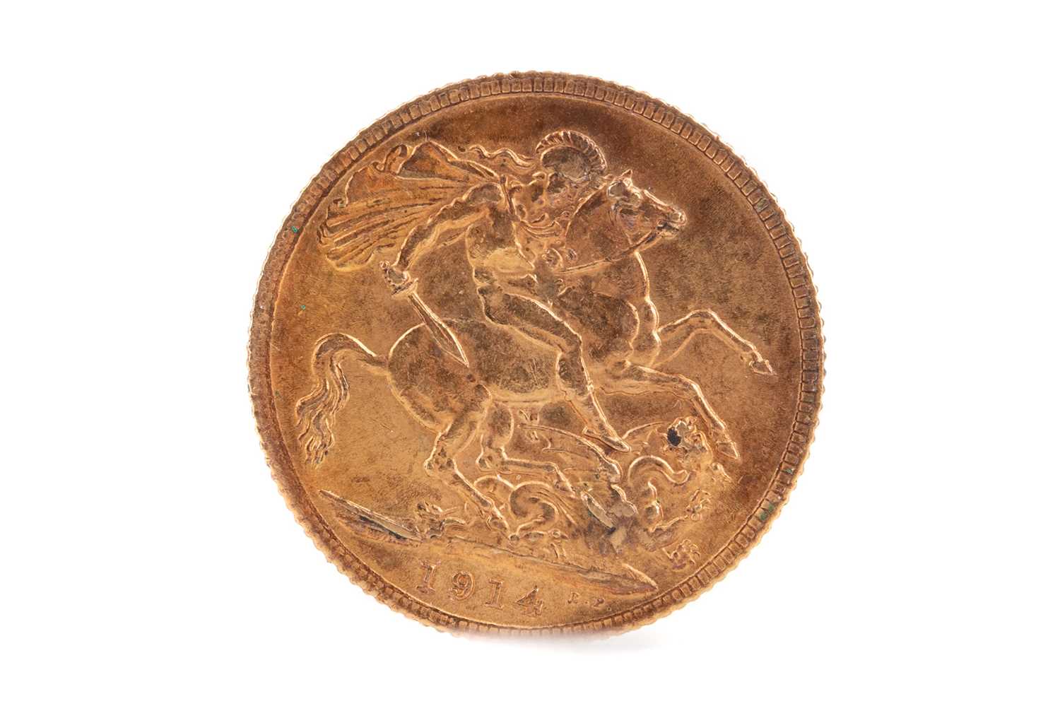 A GEORGE V GOLD SOVEREIGN DATED 1914