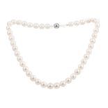 A PEARL NECKLACE