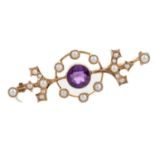 AN AMETHYST AND PEARL BAR BROOCH