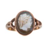 A CAMEO RING