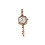 A LADY'S NINE CARAT GOLD MANUAL WIND WRIST WATCH