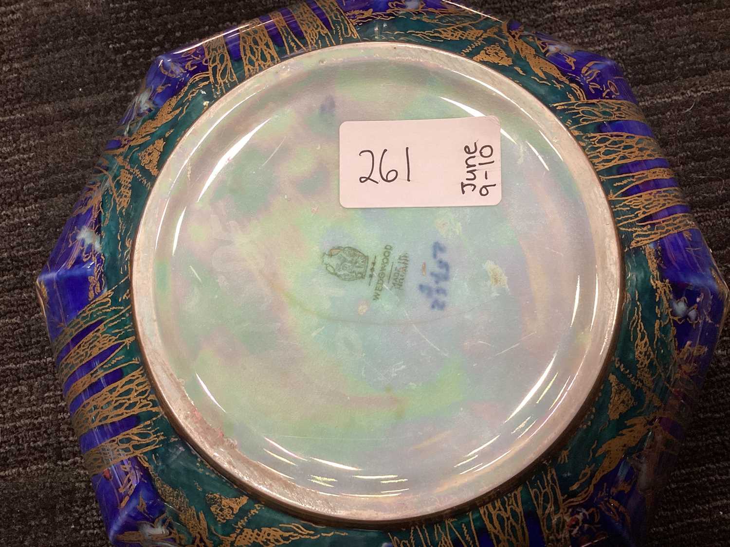 A DAISY MAKEIG-JONES FOR WEDGWOOD FAIRYLAND LUSTRE BOWL - Image 12 of 13