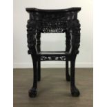 A LARGE 18TH CENTURY CHINESE PADOUK WOOD STAND