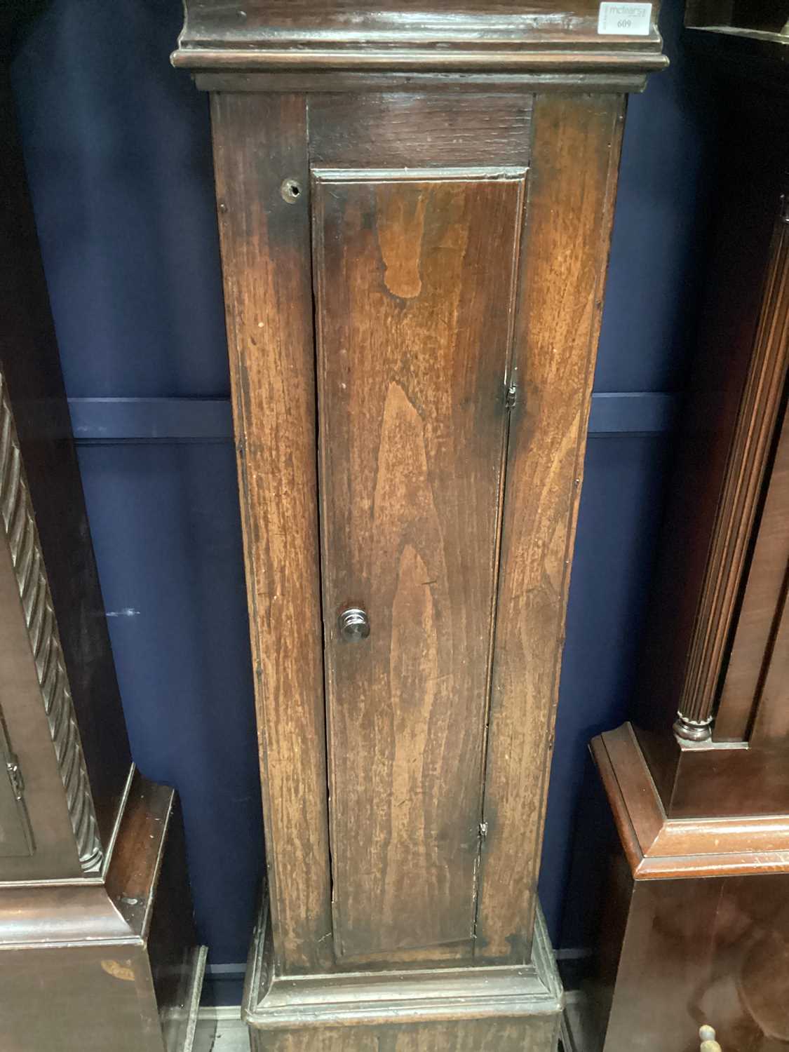 AN 18TH CENTURY OAK LONGCASE CLOCK - Image 5 of 12