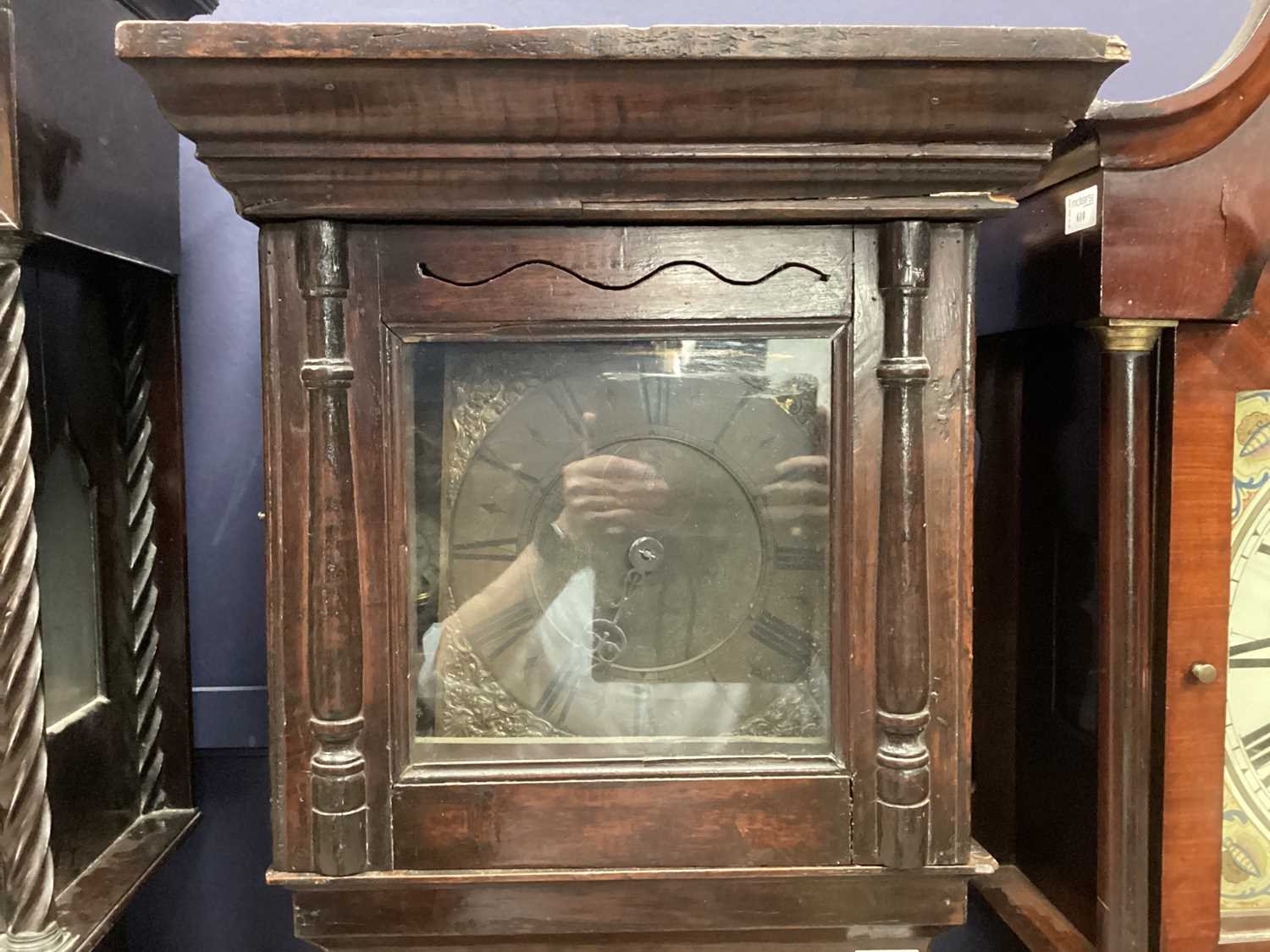 AN 18TH CENTURY OAK LONGCASE CLOCK - Image 3 of 12