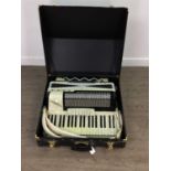 A PARAMOUNT MUSETTE PIANO ACCORDION BY BUSILACCUIO