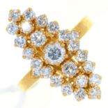 A diamond oval cluster ring, in gold, 7.3g, size P Good condition