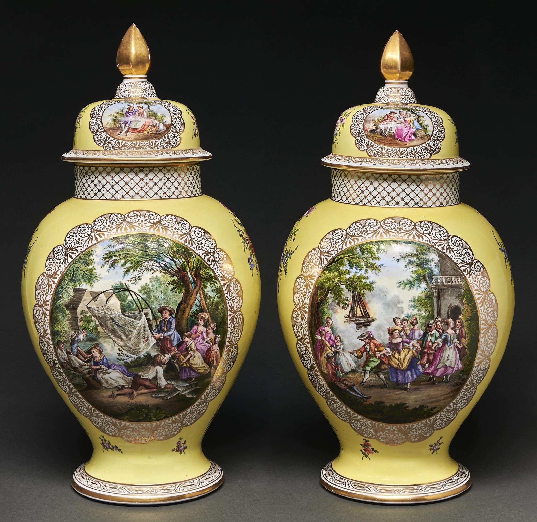 A pair of German yellow ground jars and covers, Dresden decorated,  Helena Wolfsohn, early 20th c, - Bild 2 aus 2