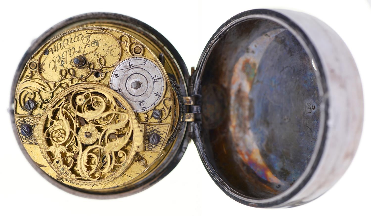 A pair cased silver verge watch, 18th c, the enamelled Dutch style dial with filigree hands, - Bild 3 aus 5