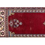 A rug, 94 x 159cm Good condition