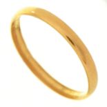 A gold wedding ring, 1.8g, size R Interior of ring filed