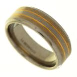 A titanium ring, 5.3g, size T Slight scratches from normal wear