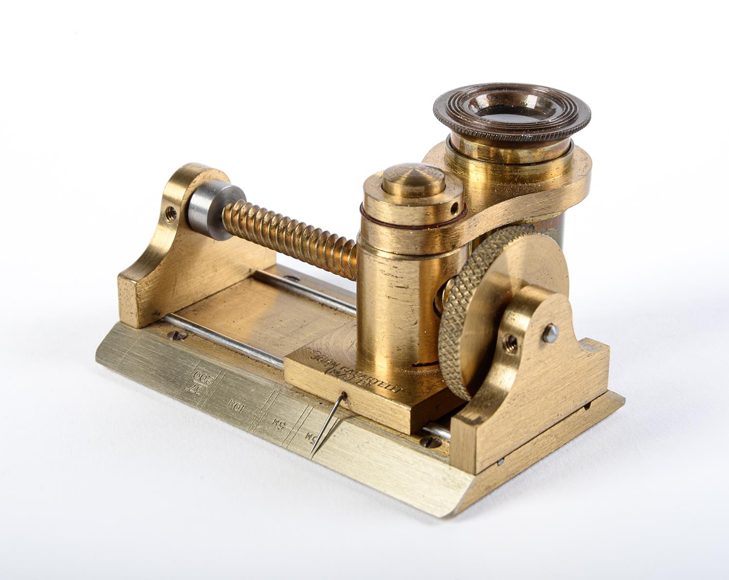 Linen prover. A brass thread-counter, John Casartelli Ltd Manchester 4, first half 20th c, 75mm l - Image 2 of 2