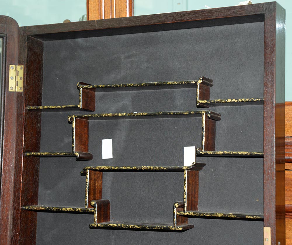 A carved parcel gilt mahogany chinoiserie hanging cabinet for the display of snuff bottles or - Image 8 of 12