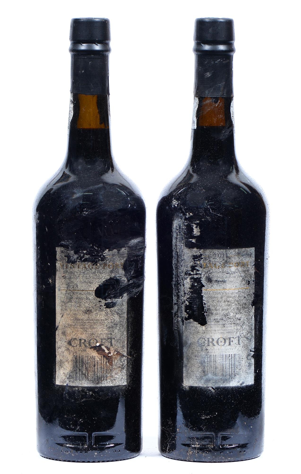 Croft Vintage Port, 2011, two bottles, branded foil capsules, labels poor, levels good - Bild 2 aus 2