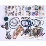 Miscellaneous costume jewellery