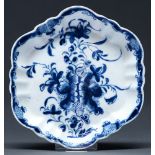 A Worcester blue and white teapot stand, c1757-80,  painted with the Mansfield pattern, 14cm,