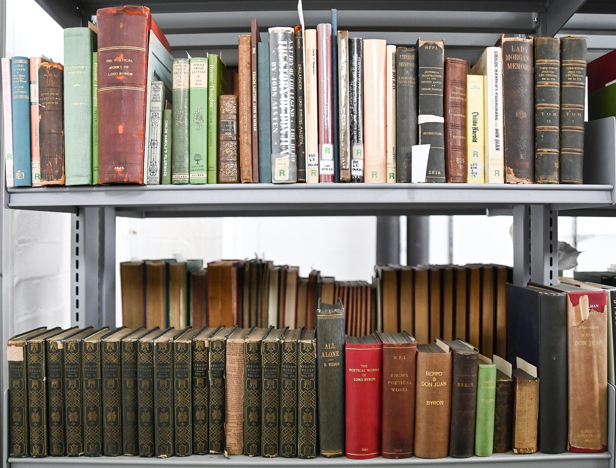 Books. 15 shelves of 19th century and later ex-library stock, including Lord Byron and the other - Image 9 of 9