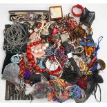 Miscellaneous costume jewellry,  etc